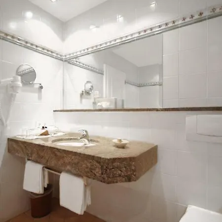 Alpenrose Hotel Lech